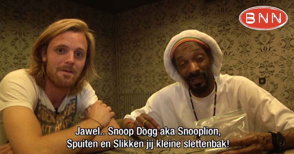 Afbeelding van Tim Hofman blowt met Snoop Dogg